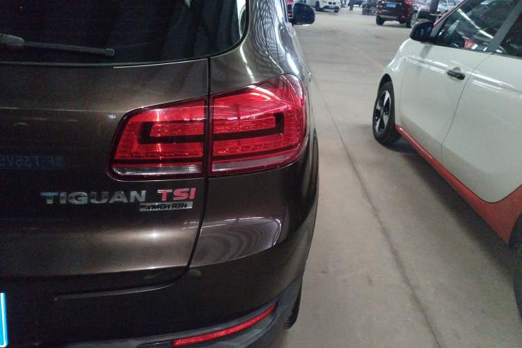 Used Volkswagen Tiguan L 2015 2.0 TSI Automatic All-Wheel Drive Luxury Edition
