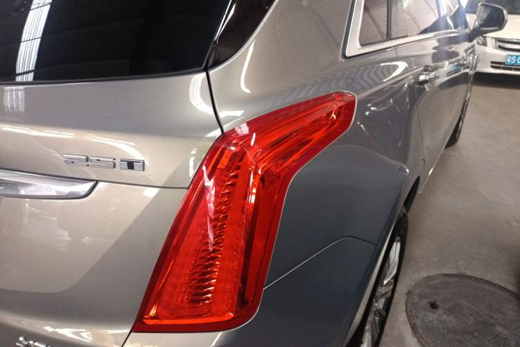 Used Cadillac XT5 2018 25T Luxury Model
