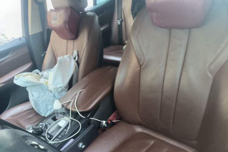 Used BMW X5 2013 xDrive35i Luxury Edition Left Front Seat