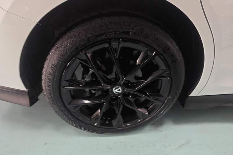 Used CHANGAN UNI-V 2024 1.5T Prestige Edition
