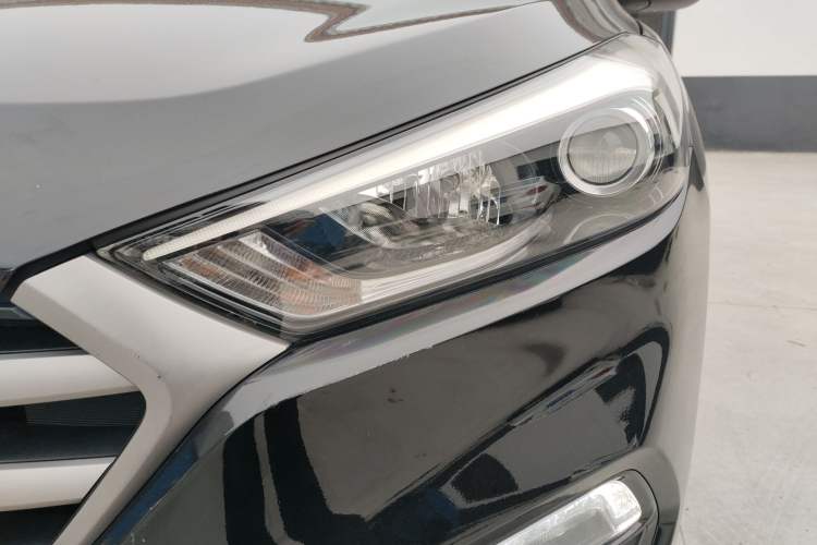 Used Hyundai Tucson 2015 1.6T Dual-Clutch Two-Wheel-Drive Smart Model
