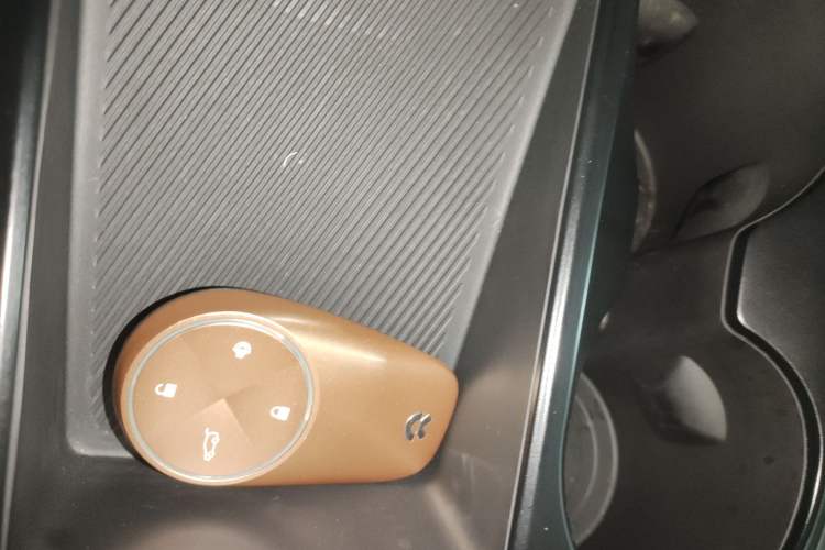 Used Nio ES8 2020 415 km Range 7-Seater Version Vehicle Key