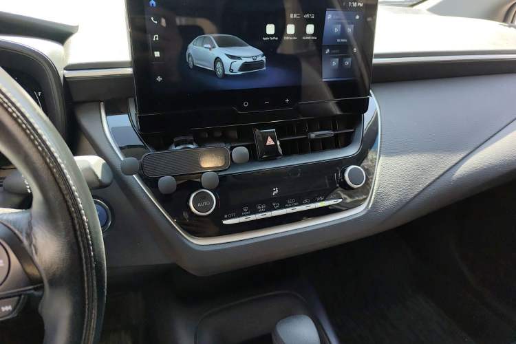 Used Toyota Corolla 2023 1.8L Smart Electric Hybrid Dual-Motor Pioneer Edition Audio And AC Panel