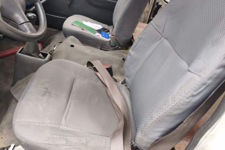 Used Jinbei Hiace 2014 2.0L 5th Generation Kuaiyunwang Business Version 4G21B
