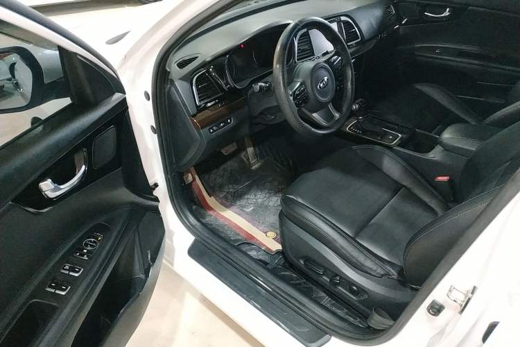 Used Kia K4 2014 1.8L Automatic DLX