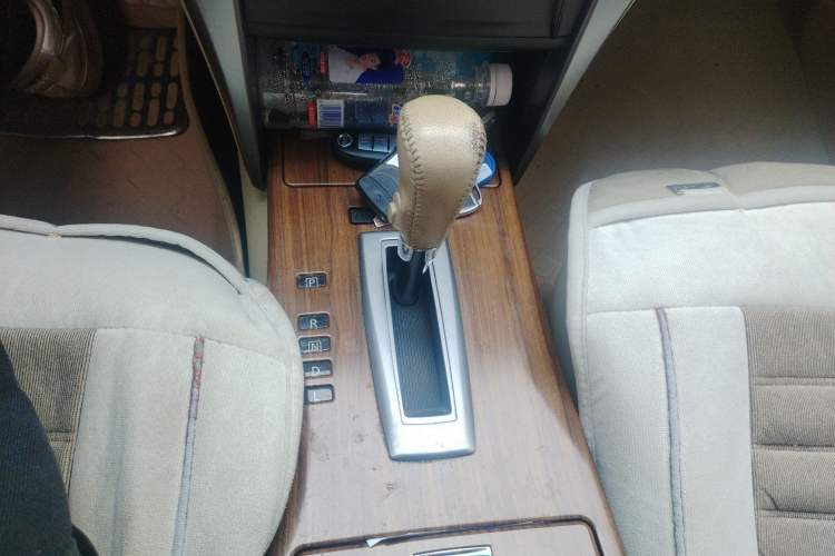 Used Nissan Teana 2011 2.0L XL Comfort Edition Gear Lever