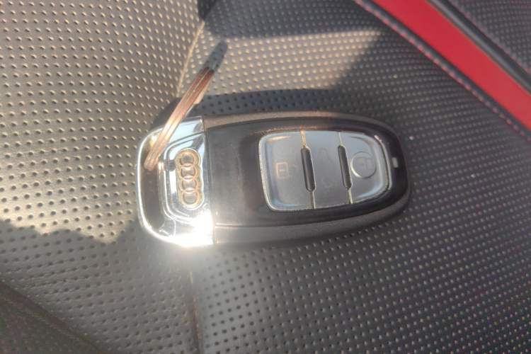 Used Audi A7 2018 50 TFSI quattro Comfort Model Vehicle Key