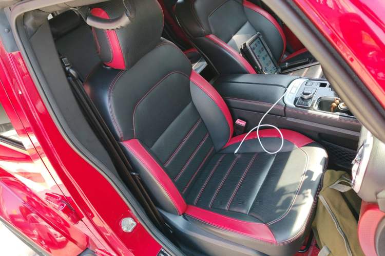 Used BAIC Off-Road BJ40 2019 2.3T Automatic Four-Wheel Drive Urban Hunter Edition Premium Model China VI Emission Standard