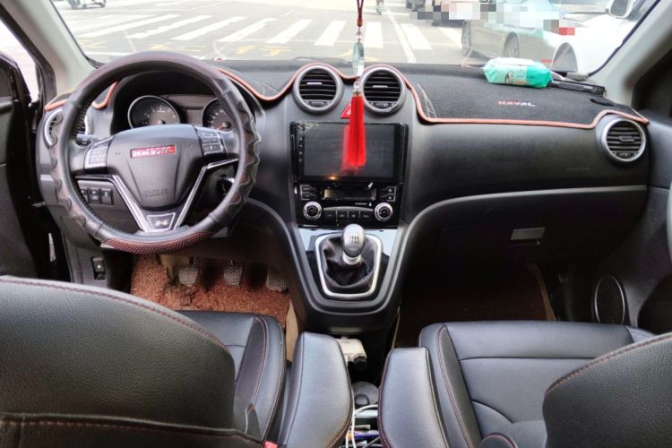 Used Haval H6 2015 Upgraded Model 1.5T Manual Two-Wheel Drive Elite Version