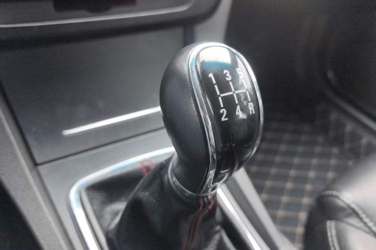 Used Geely Auto Emgrand 2017 Sedan Million Edition 1.5L Manual - Upward Version
