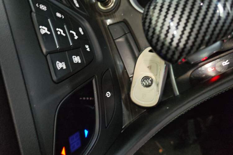 Used Buick Envision 2018 20T Two-Wheel-Drive Leading Model