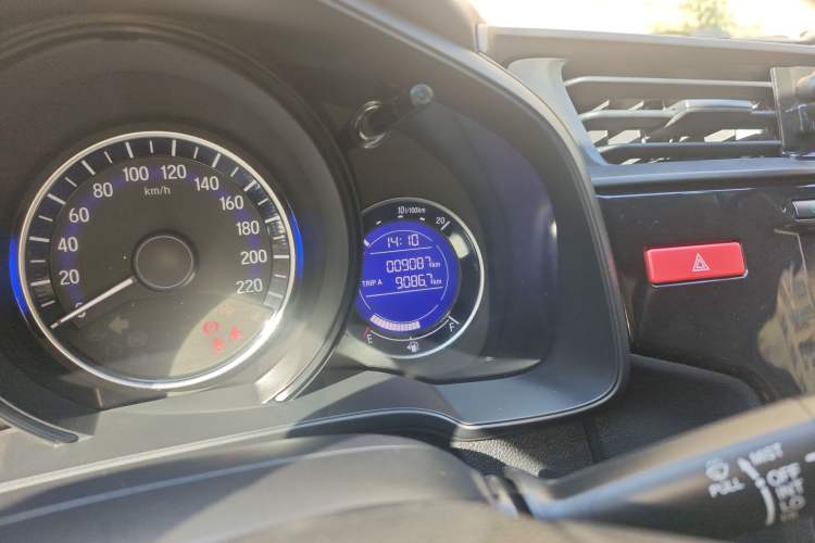 Used Honda Fit 2016 1.5L LXS CVT Comfort Sunroof Version