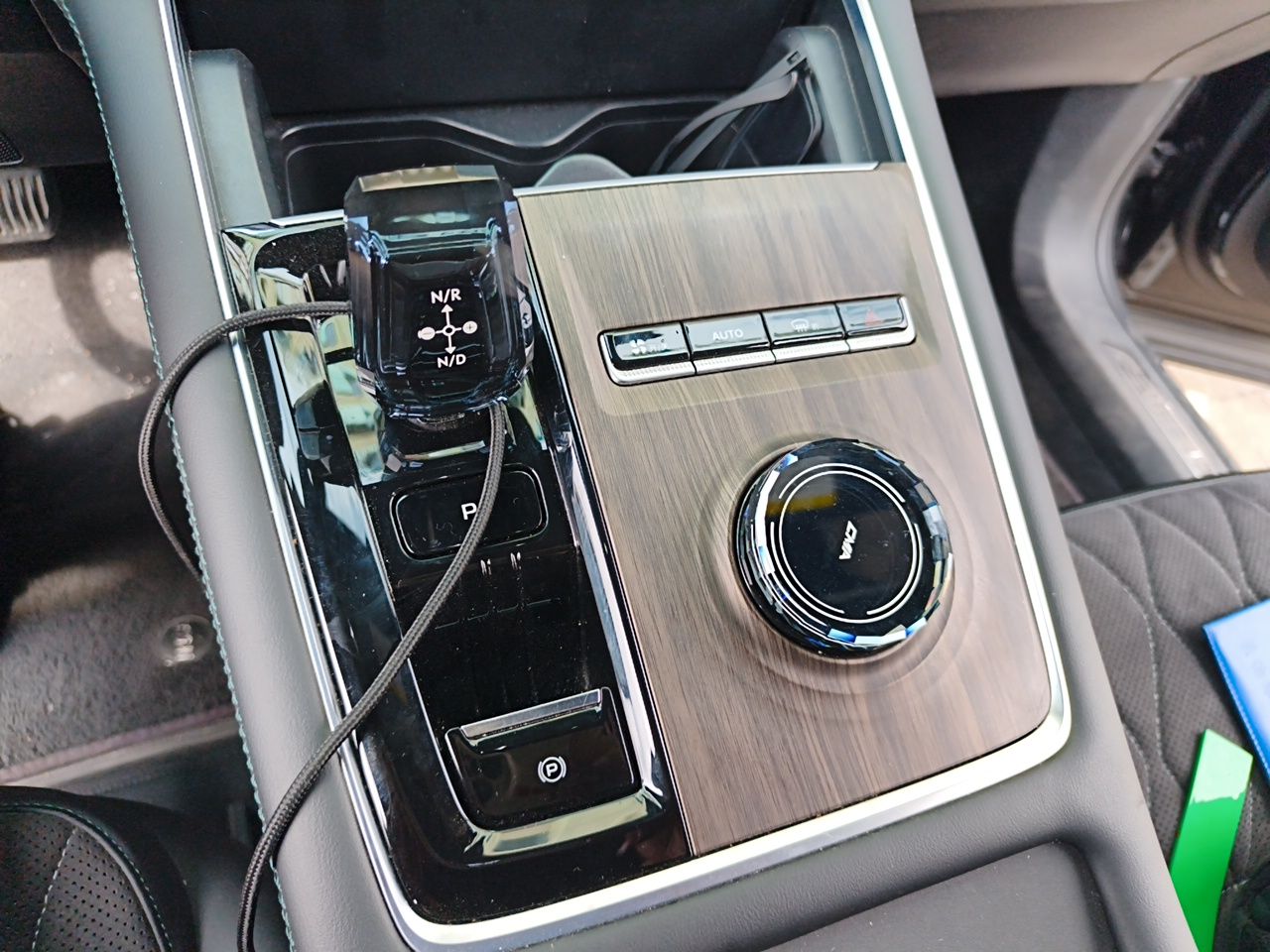 Geely Auto Monjaro L 2025 Dongfang Yao 2.0TD Automatic Lanxing Edition — снимка 14