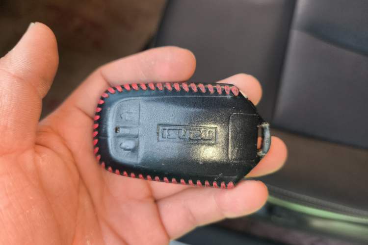 Used Isuzu mu-X 2017 3.0T Four-Wheel Drive Automatic Luxury 7-Seater China IV Standard
