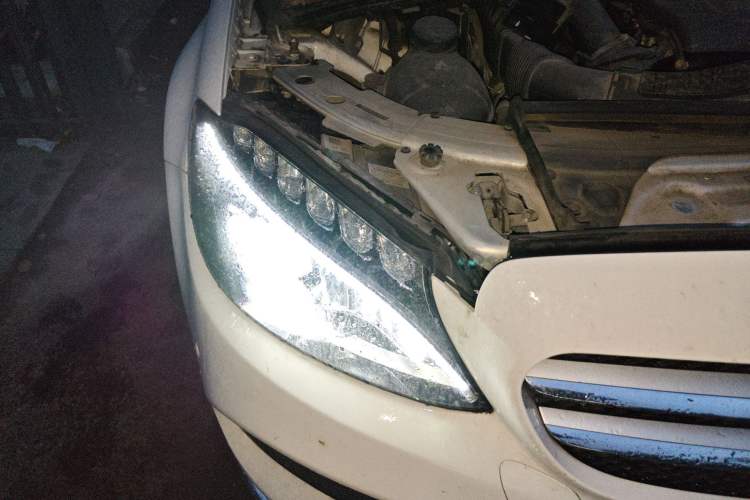 Used Mercedes-Benz C-Class 2017 Restyled C 180 L Fashion Edition Sport Version Right Front Headlight