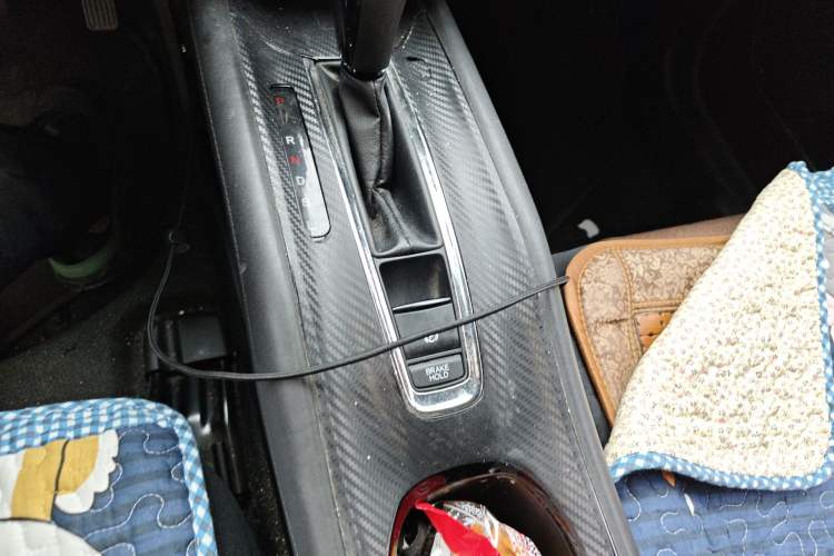 Used Honda Vezel 2015 1.5L CVT two-wheel drive Comfort trim Gear Lever