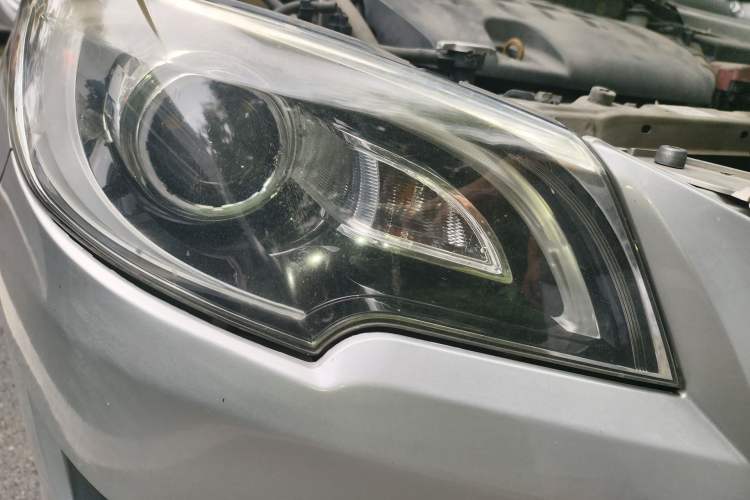 Used Toyota Corolla EX 2013 1.6L Automatic Luxury Edition Right Front Headlight