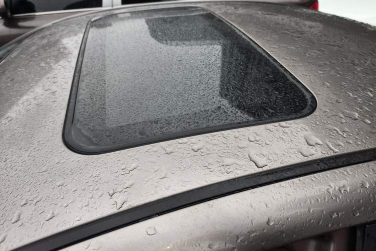 Used Hyundai Celesta 2011 1.6L Manual Luxury Model