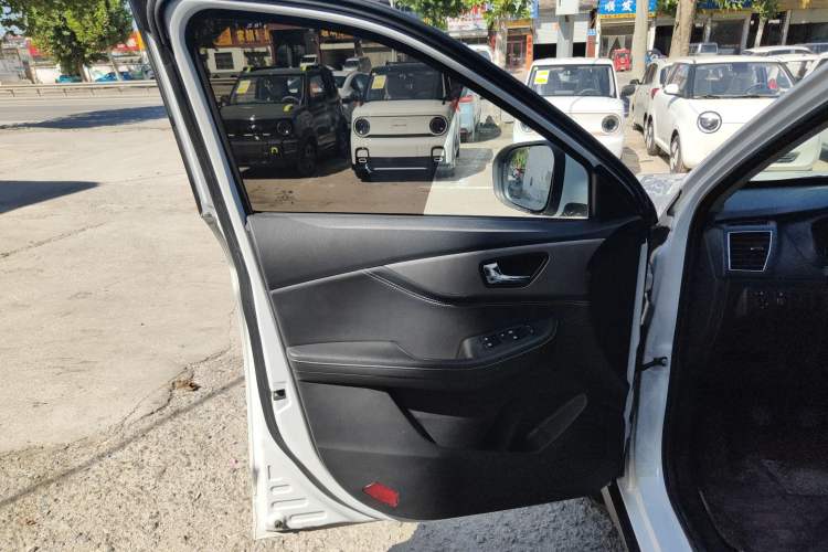 Used Dongfeng Fengon S560 2019 1.8L Manual Urban Model