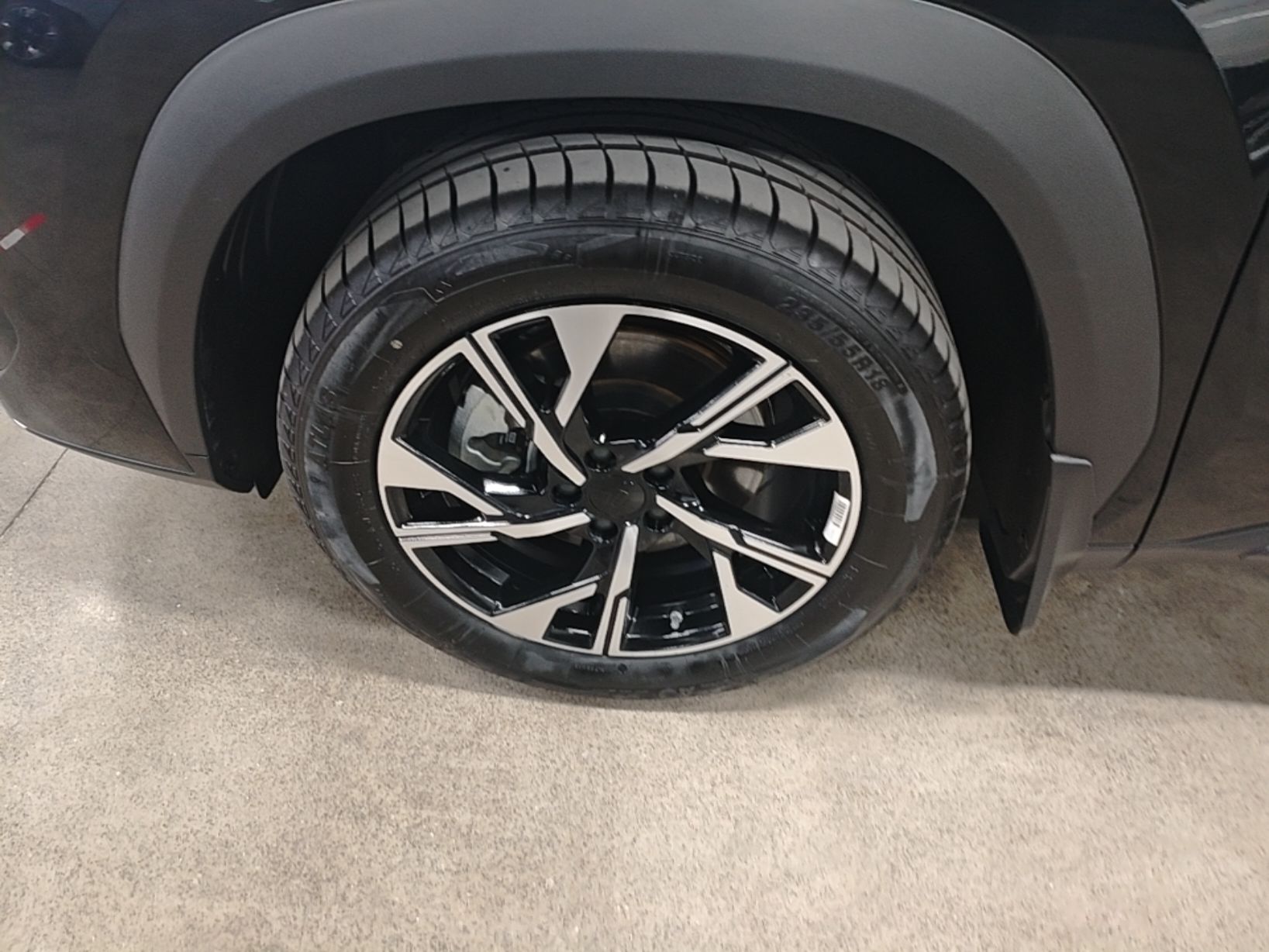 Geely Auto FX11 2025 4th Generation 1.5TD DCT – The Start — снимка 10