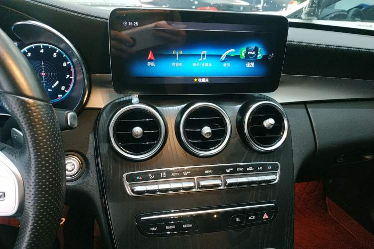 Used Mercedes-Benz C-Class 2021 C 200 L Fashion Edition Sport Version Audio And AC Panel