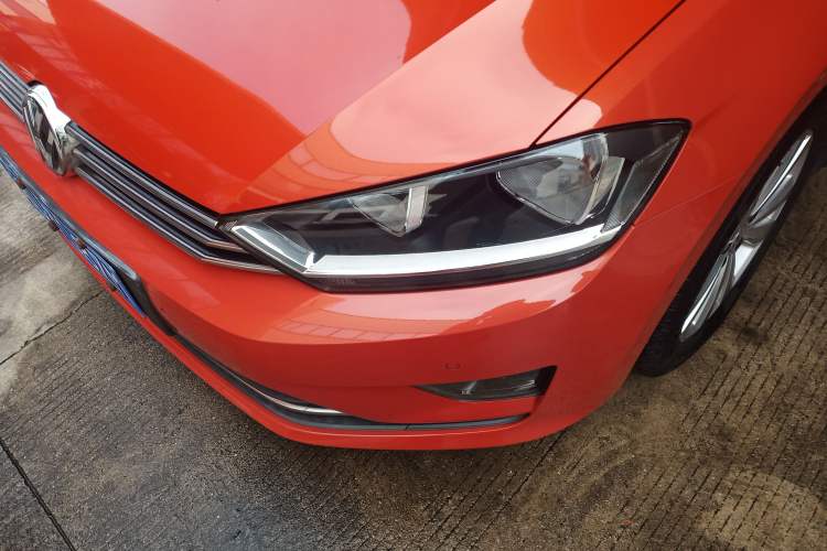 Used Volkswagen Golf Sportsvan 2016 230TSI Automatic Trend Edition
