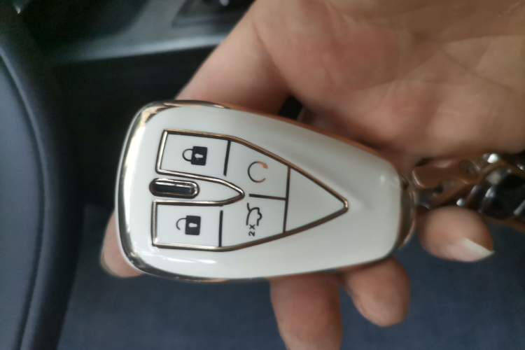 Used Oshan X5 PLUS 2023 Revised Version 1.5T DCT Navigation Edition