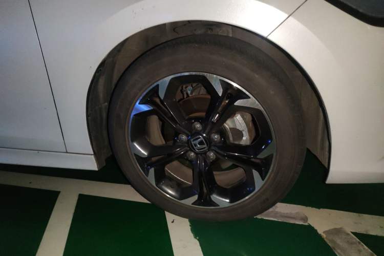 Used Honda Civic 2022 240TURBO CVT Dynamic Edition Right Front Wheel Hub