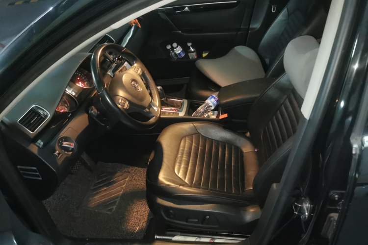 Used Volkswagen Magotan 2013 1.8TSI Luxury Model Left Front Seat