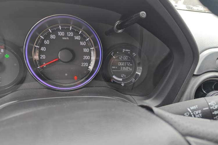 Used Honda XR-V 2021 1.5L CVT Comfort Version Odometer Close Up