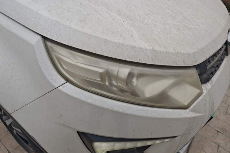 Used JMC Yusheng S330 2016 1.5L GTDi Automatic Two-Wheel Drive Prestige Edition Right Front Headlight