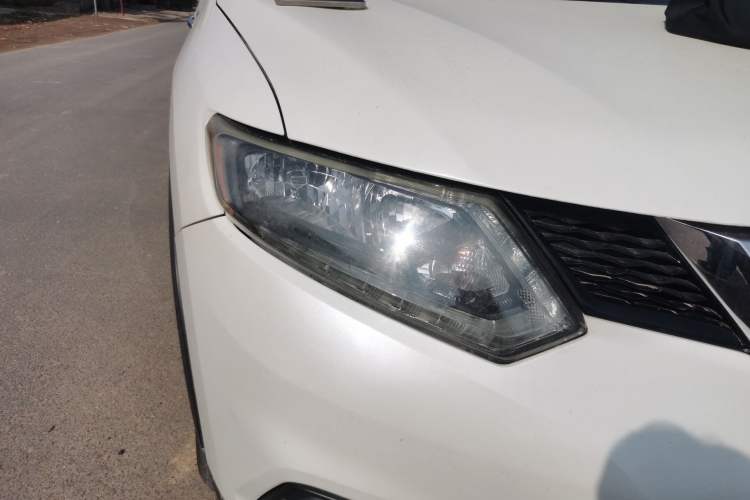 Used Nissan X-Trail 2015 2.0L CVT Comfort MAX Edition 2WD