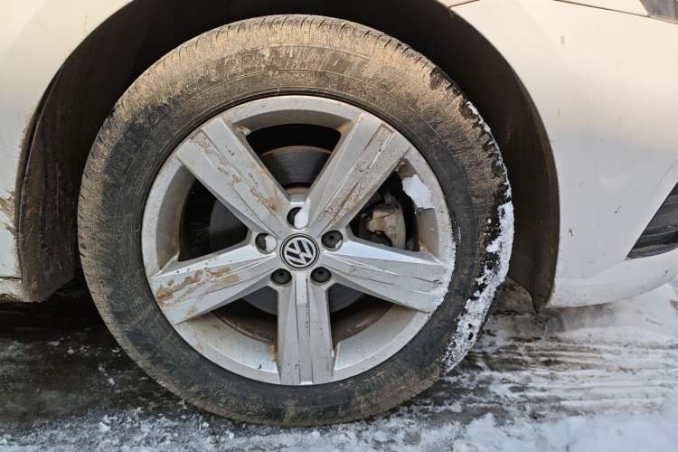 Used Volkswagen Lavida 2017 1.6L Manual Fashion Edition
