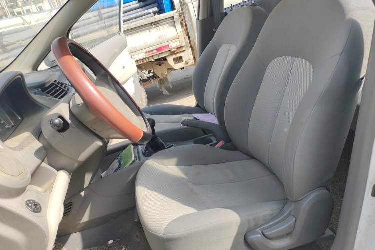 Used Chevrolet Sail 2011 Sedan 1.4L Manual Happiness Edition
