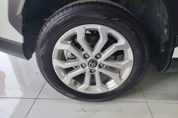 Used Toyota FRONTLANDER 2023 2.0L CVT Elite Edition Right Rear Wheel Hub