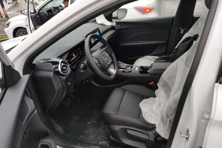 Used MG 5 2025 180 DVVT Global First Edition