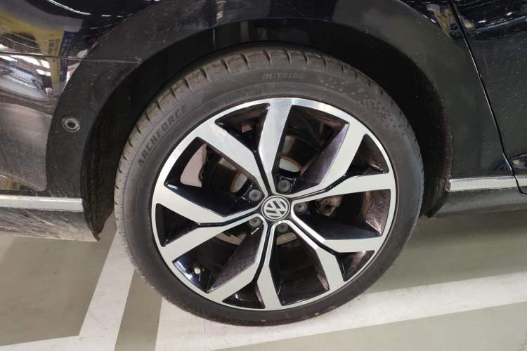 Used Volkswagen Magotan 2020 380TSI DSG Luxury Version Exterior 5