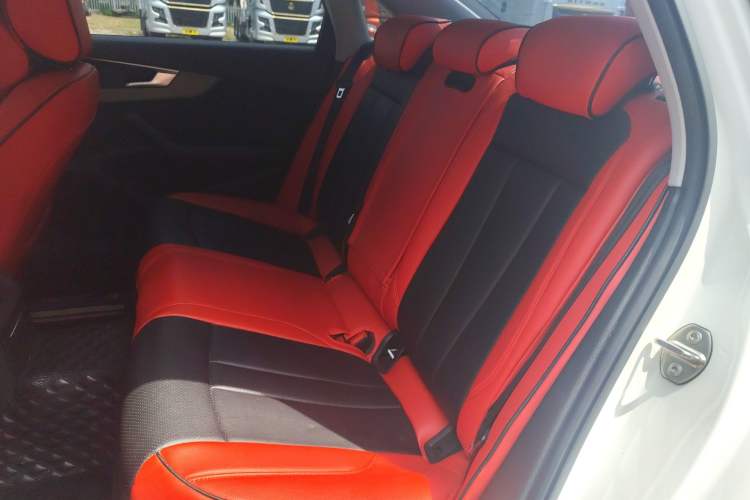 Used Audi A4L 2019 40 TFSI Ambition China VI