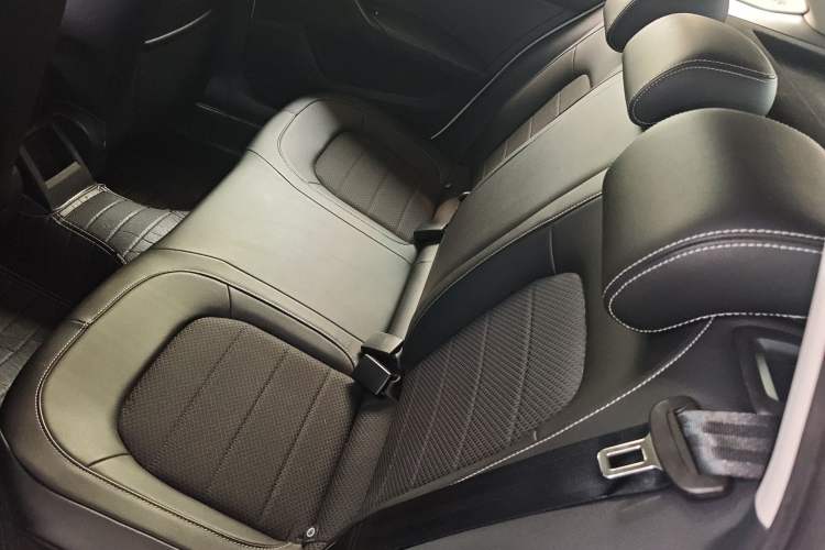 Used Skoda Rapid Spaceback 2016 Revised 1.6L Automatic Chuanxing Version
