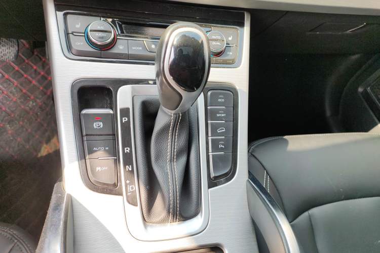 Used Geely Auto Emgrand X7 Sport 2016 1.8TD Automatic Smart Model
