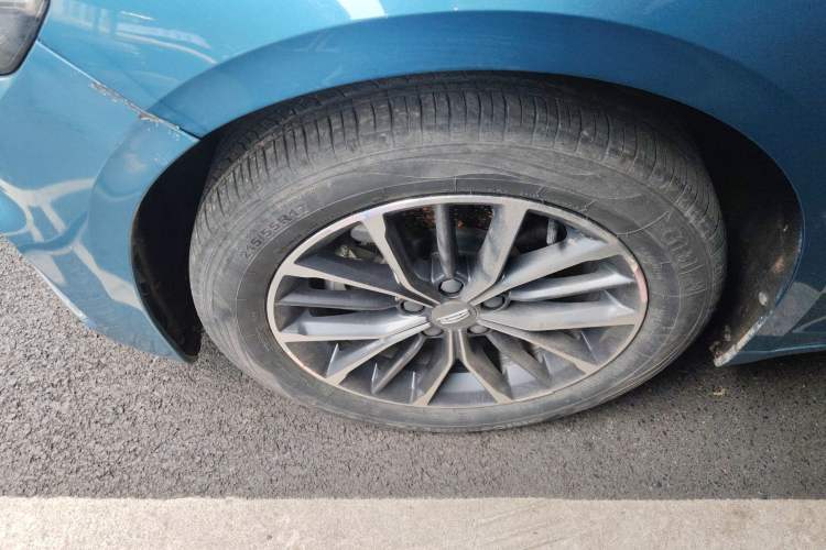 Used Geely Auto Preface 2021 2.0TD Luxury Version Left Front Wheel Hub