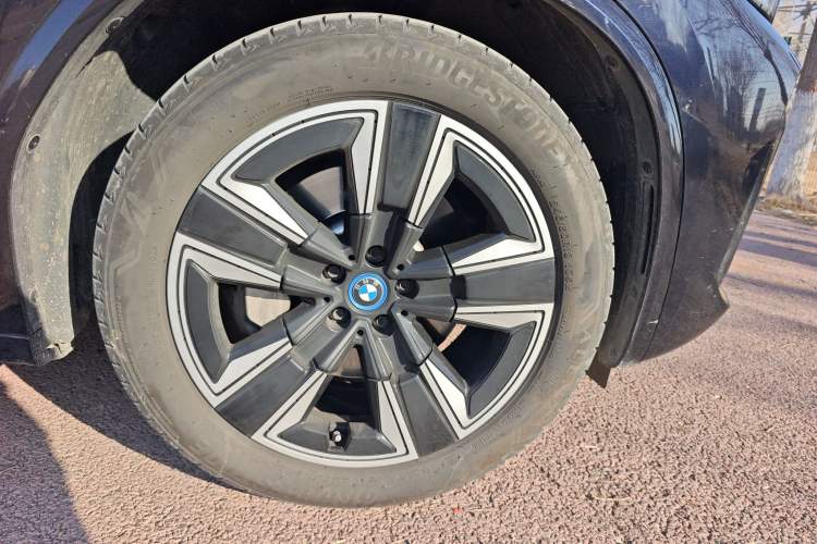 Used BMW iX3 2023 Leading Model