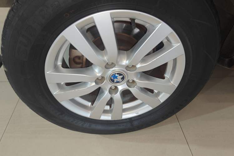 Used Venucia T70 2016 2.0L CVT Smart Choice Edition
