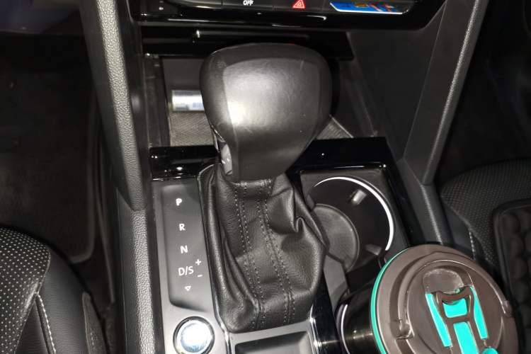 Used Volkswagen Teramont 2017 330TSI Two-Wheel-Drive Luxury Edition
