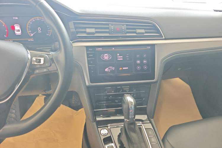 Used Volkswagen Lamando 2021 Revised Version 280TSI DSG Comfort Edition Audio And AC Panel