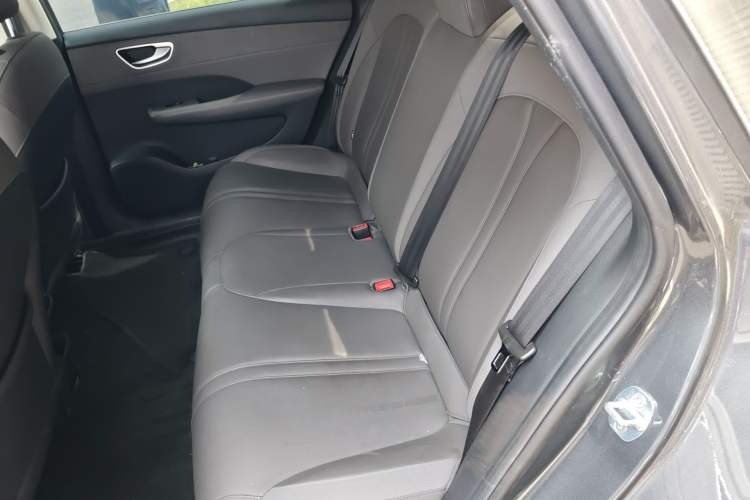 Used Roewe D6 2025 450 km Premium Edition
