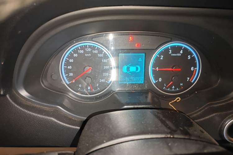 Used Brilliance V5 2012 1.6L Manual Luxury Model
