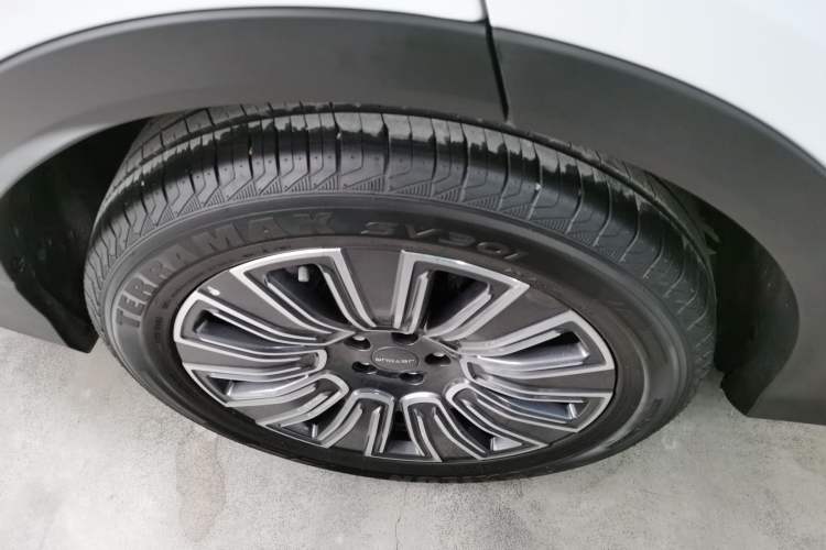 Used JETOUR X70 PLUS 2025 1.5T ZhiZhen Pailong Edition 7-Seater
