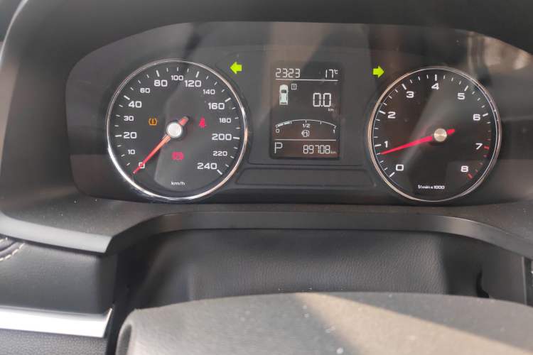 Used Roewe i6 2018 20T Automatic Flagship Edition Odometer Close Up