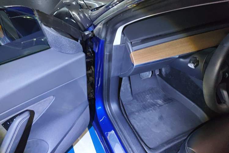 Used Tesla Model 3 2019 Standard Range Rear-Drive Upgraded Version
